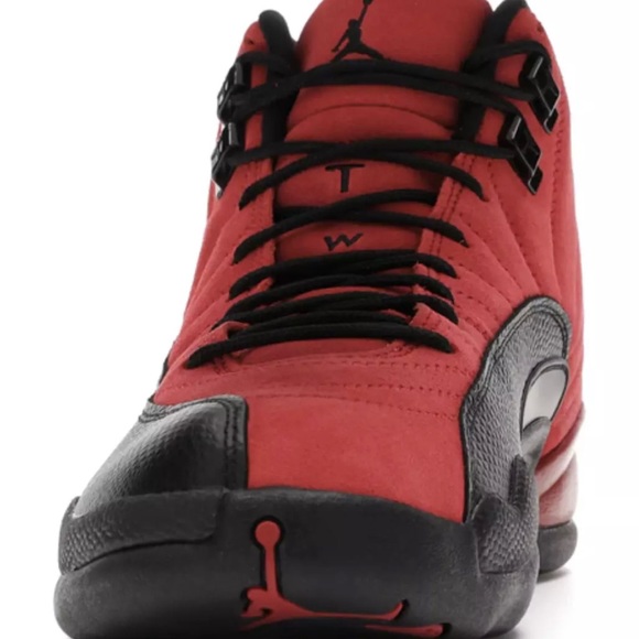 Nike Air Jordan Retro 12 Reverse Flu Game Mens Sz9 - Picture 2 of 6